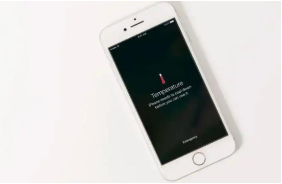 老街街道苹果手机维修分享iPhone 手机发热如何快速降温 